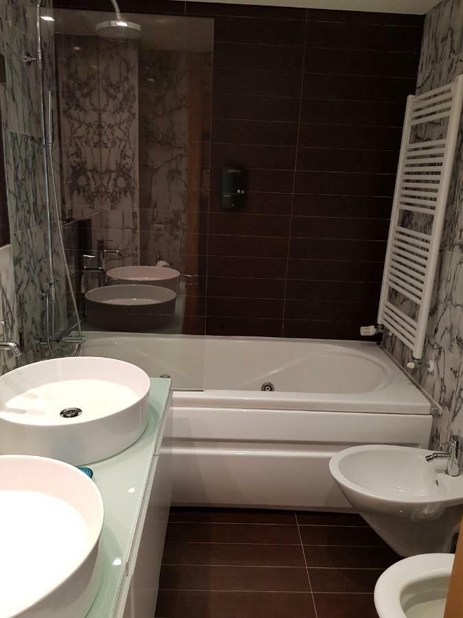 Restelo Plaza 3 Apartment Lissabon
